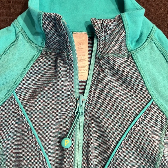 Ivivva by Lululemon Zip Jacket - Picture 4 of 9